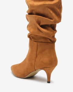 Curled Boot